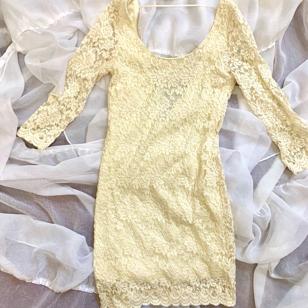 Lacy bodycon dress
